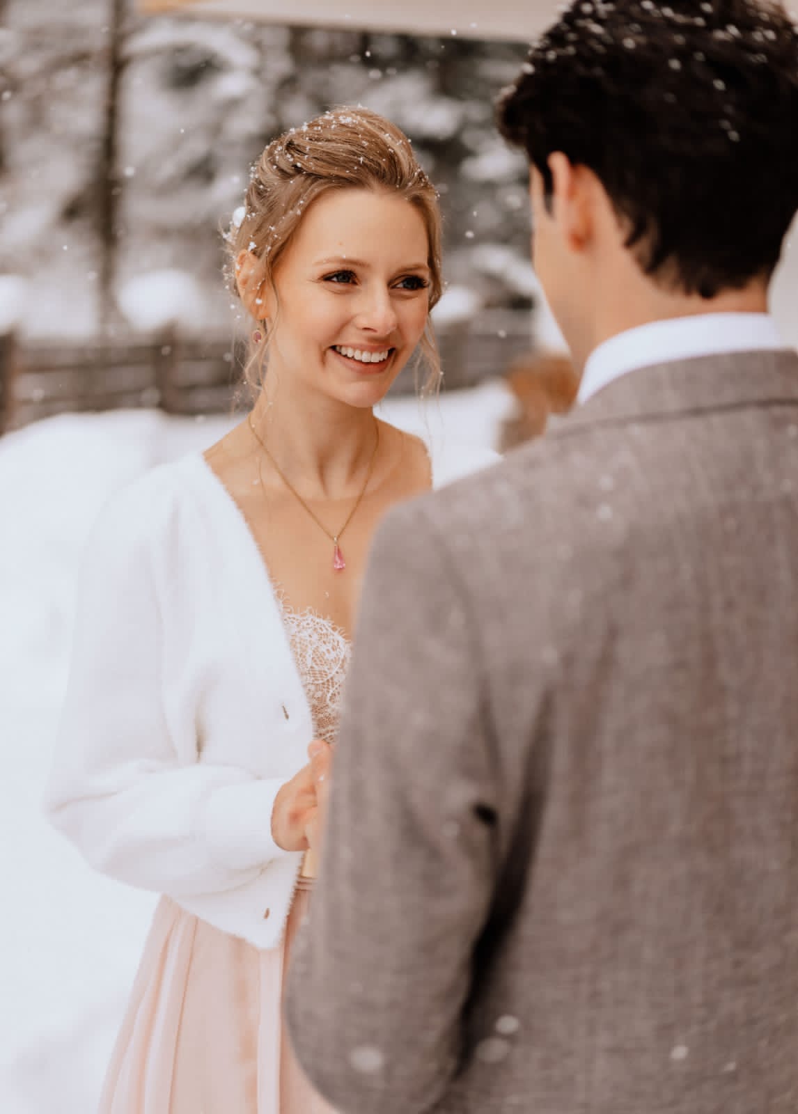 Read more about the article Heiraten im Schnee: eine unvergessliche Winterhochzeit